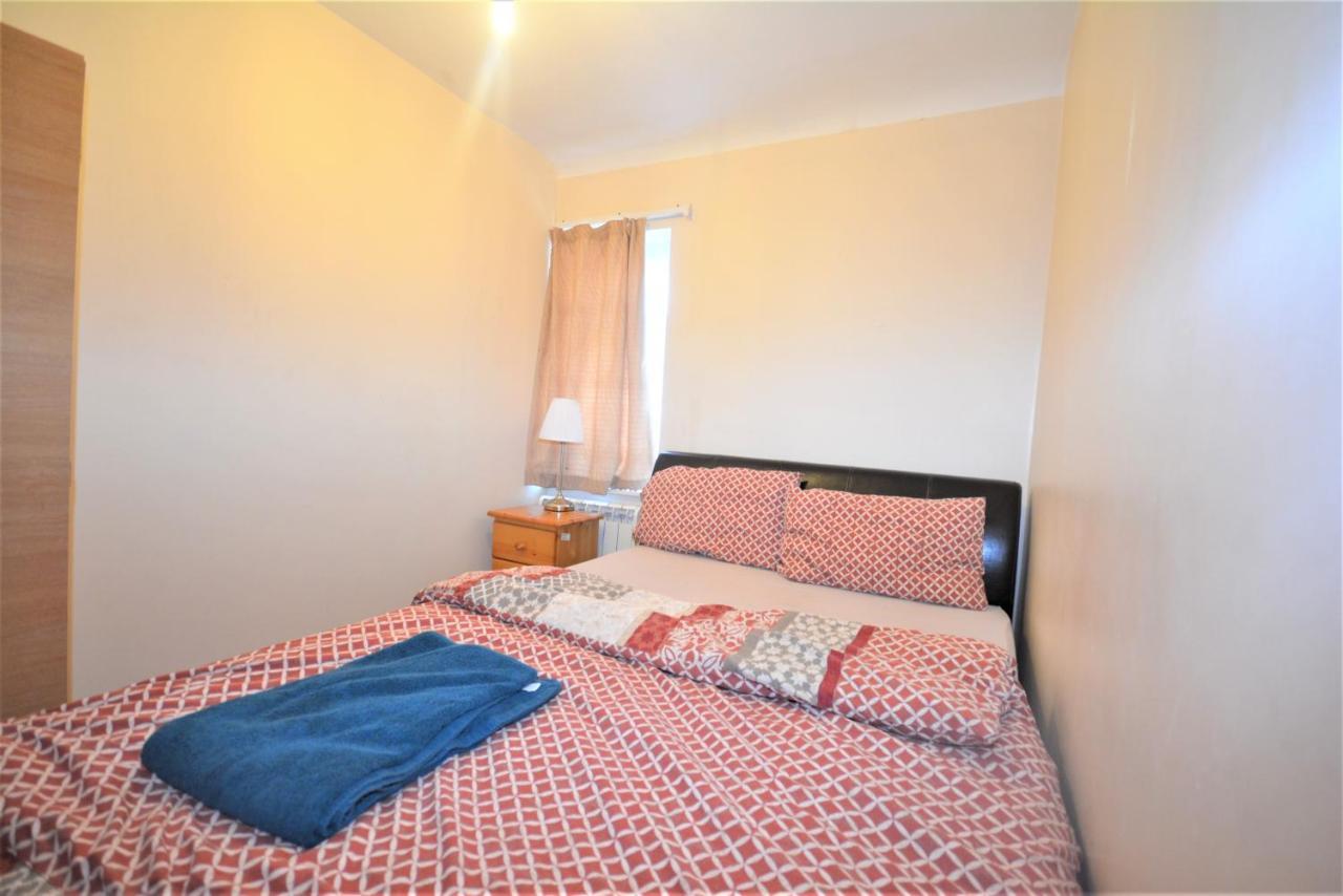 London Deluxe 6 Bedroom House Dagenham Exteriér fotografie