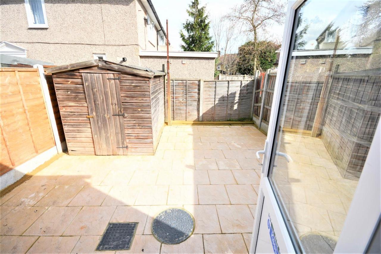 London Deluxe 6 Bedroom House Dagenham Exteriér fotografie