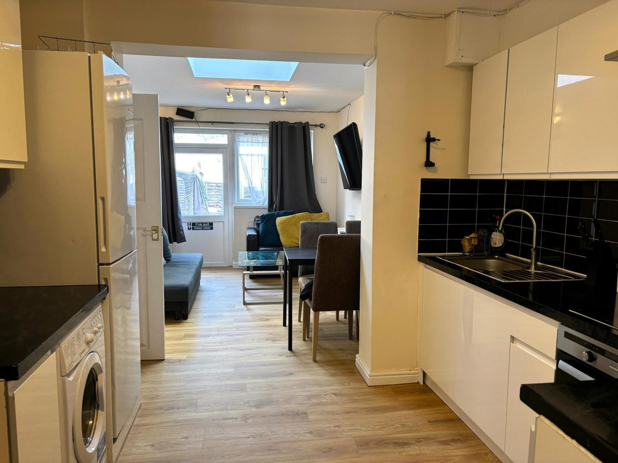 London Deluxe 6 Bedroom House Dagenham Exteriér fotografie